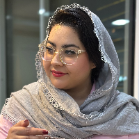 نفیسه آزادی پور