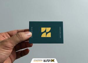 دانلود موکاپ کارت ویزیت افقی در دست چپ