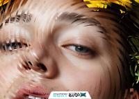 دانلود موکاپ افکت تصویر چرخشی حالت شیشه