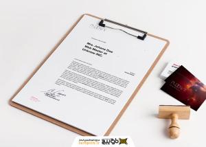 دانلود موکاپ سربرگ روی زیر دستی کنار مهر