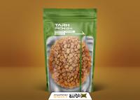دانلود موکاپ پاکت کشمکش ایستاده زیپ‌دار پوچ پک روی سطح مات