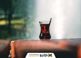 دانلود تصویر استوک فنجان چای کمر باریک قدیمی و سنتی