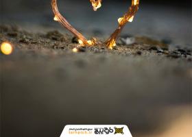 دانلود تصویر استوک قلب LED روی زمین