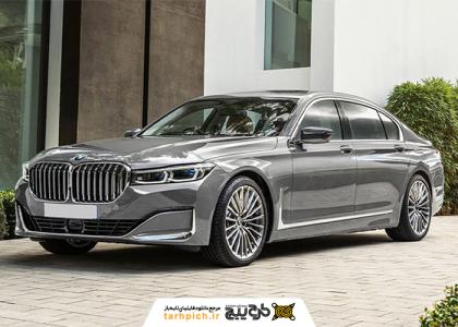 دانلود تصویر استوک خودرو BMW دودی متالیک