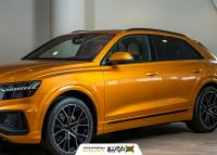 دانلود تصاویر استوک حمل و نقل با ماشین suv نارنجی